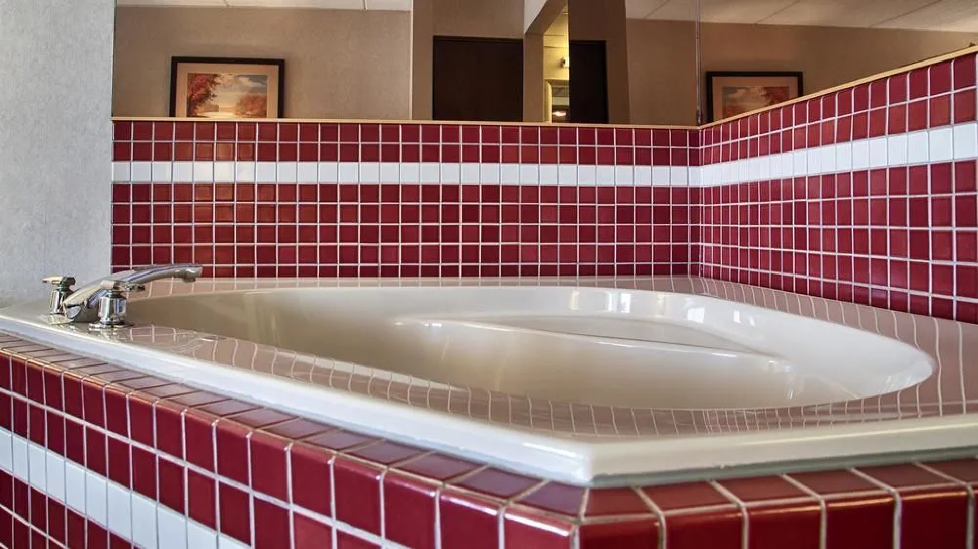 Best Western Tully Inn