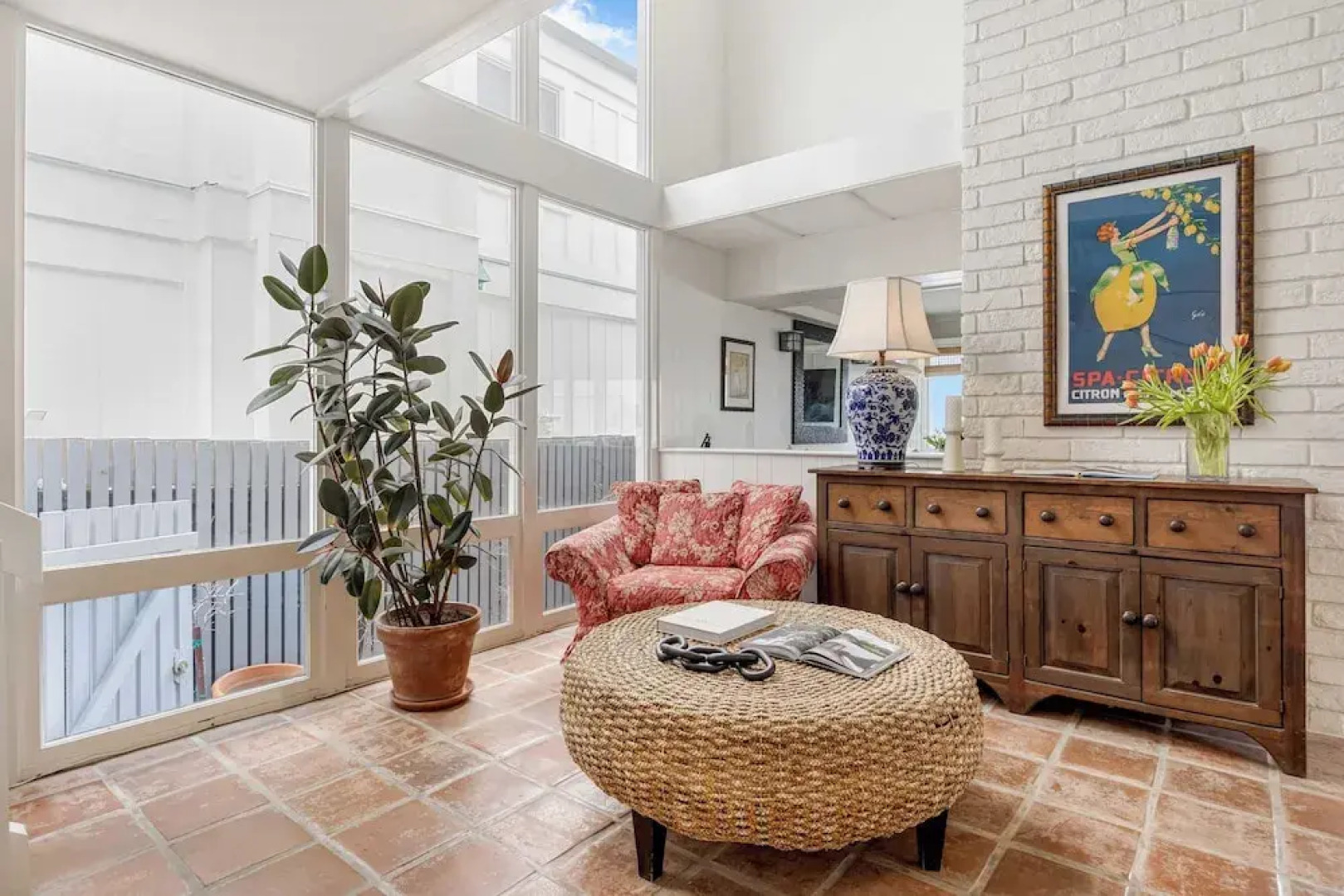 Unbeatable Beachfront Bliss w/ Ocean Views, Luxe Interiors & Patio Beach Road