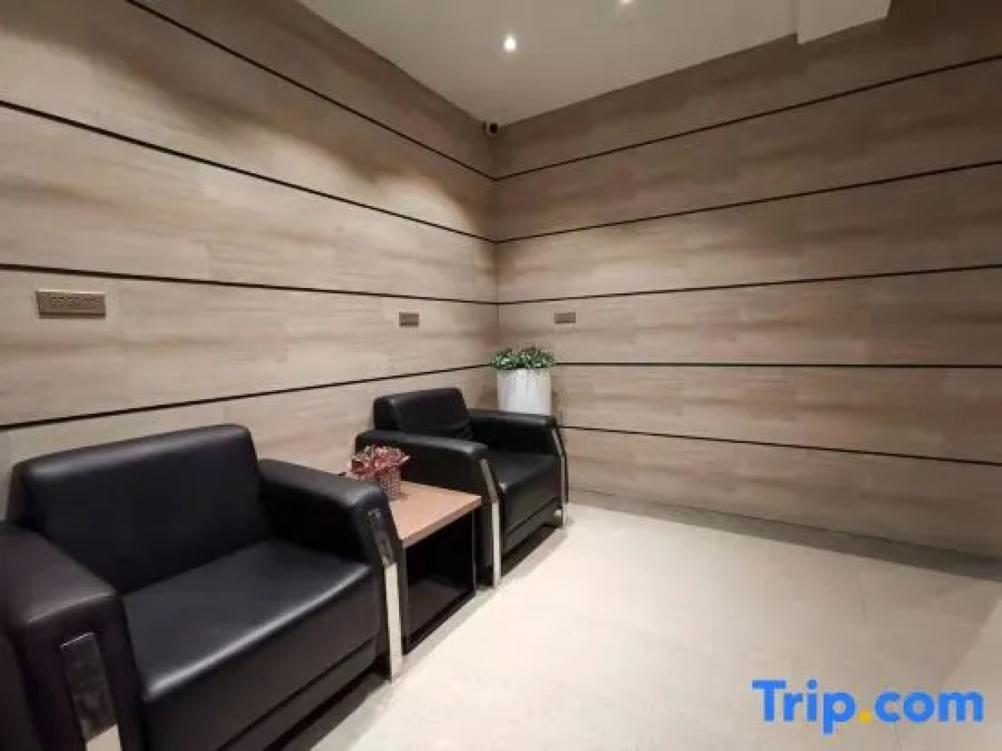 Yiju Collection Hotel (Mohe Beijixing Square)