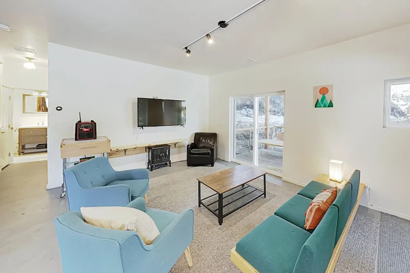 New Listing! Modern New-build In Kachina Ge 4 Bedroom Home