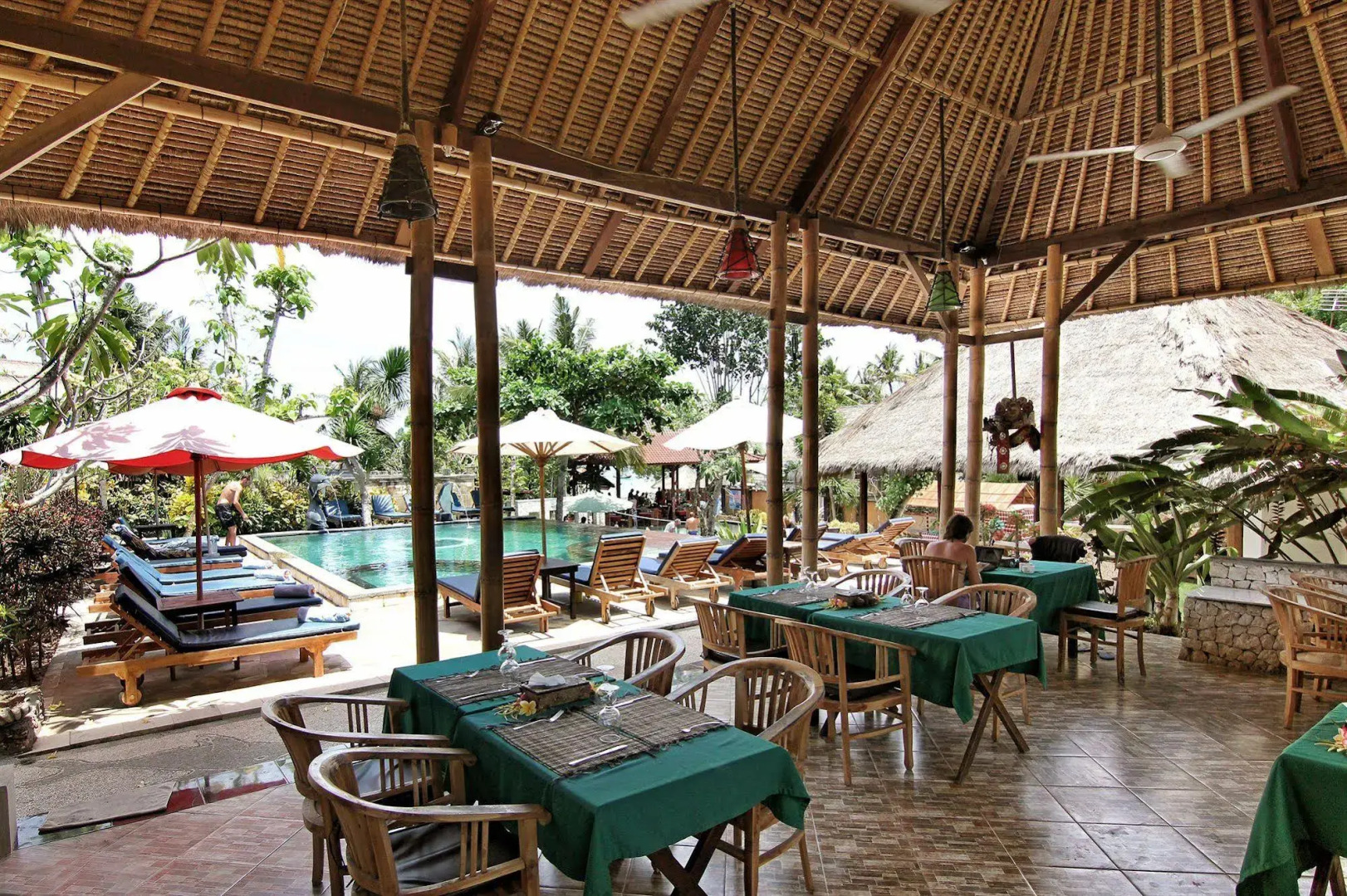 The Tanis Beach Resort Nusa Lembongan