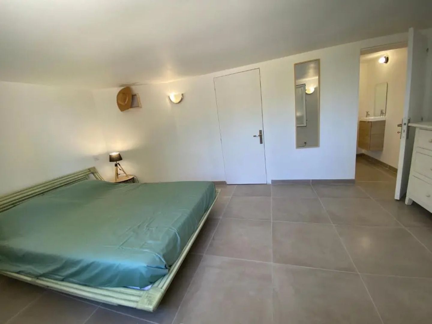 T3 Les Pieds Dans L'eau