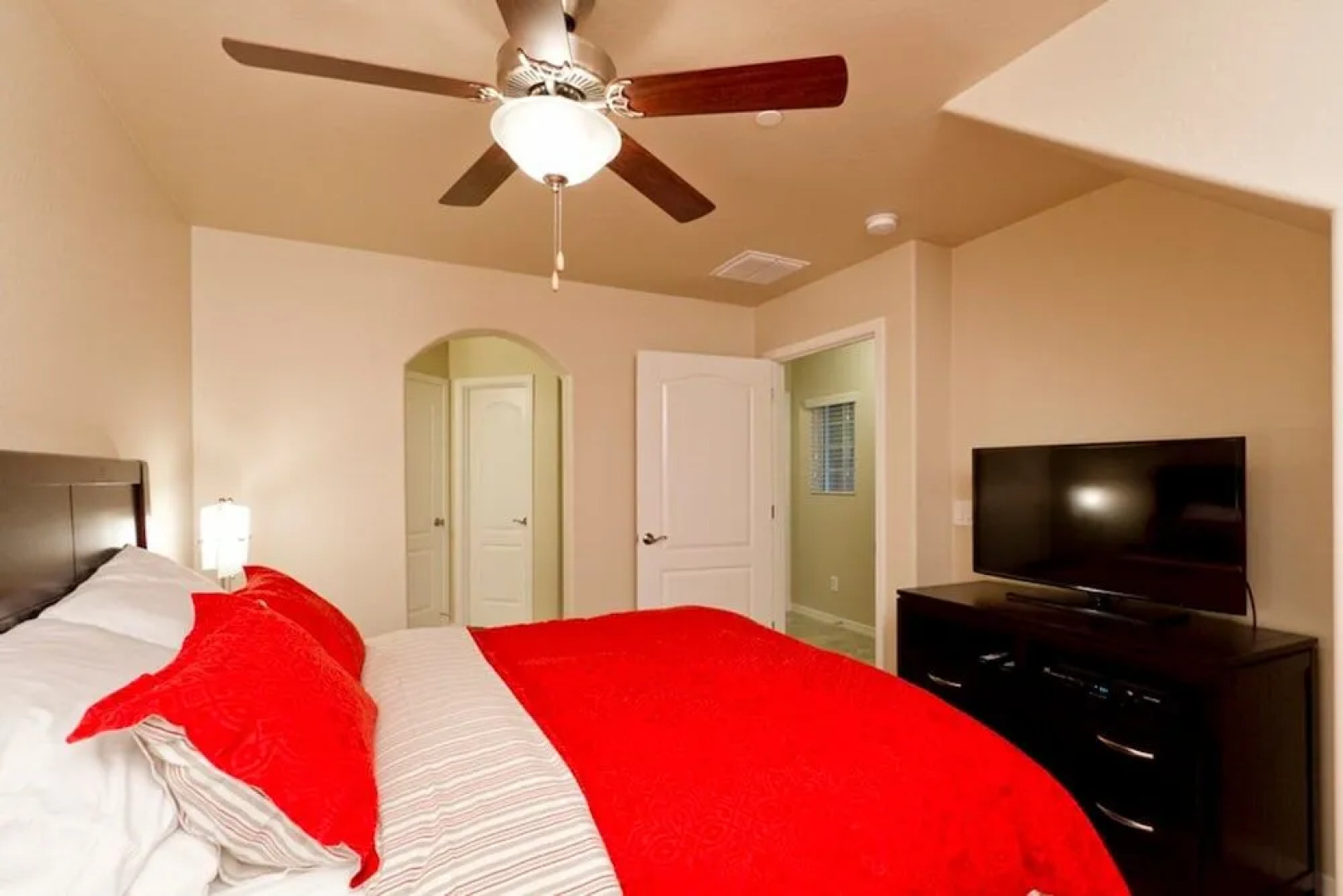 Some Kind of Wonderful 3 BR by Casago