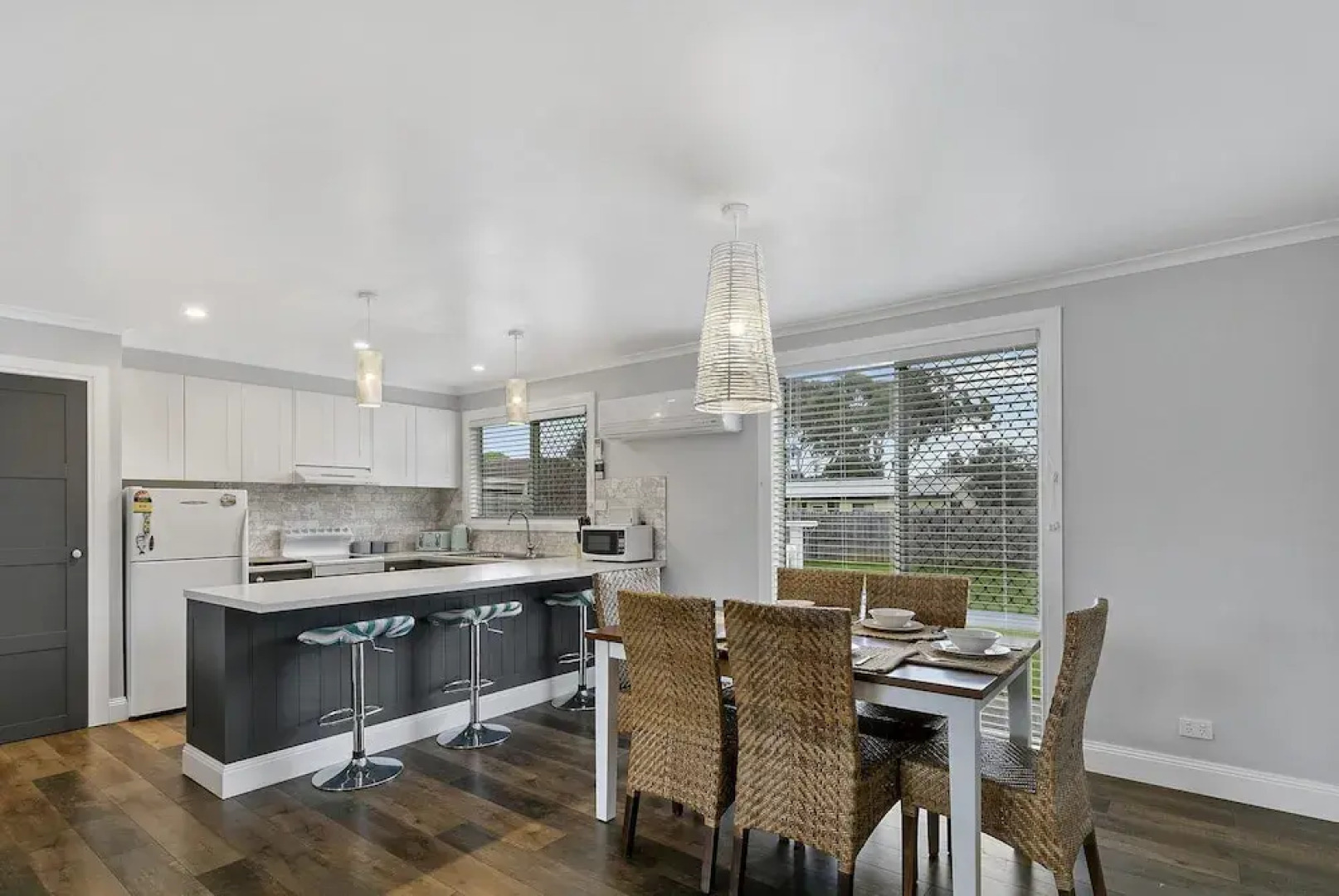 Settle in on 260 Settlement in Cowes