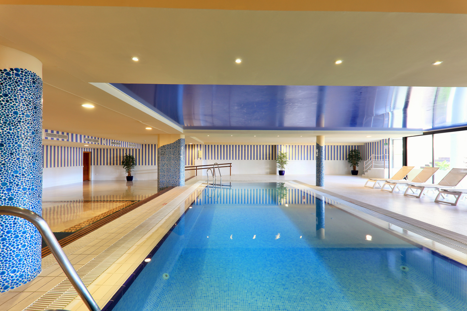Отель Iberostar Waves Málaga Playa