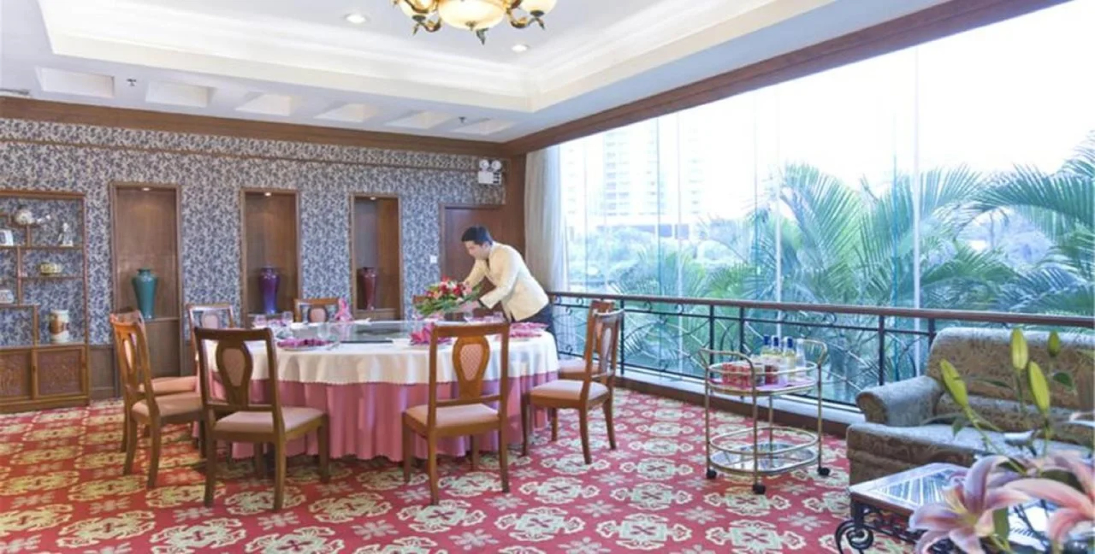 Dongguan Gladden Hotel