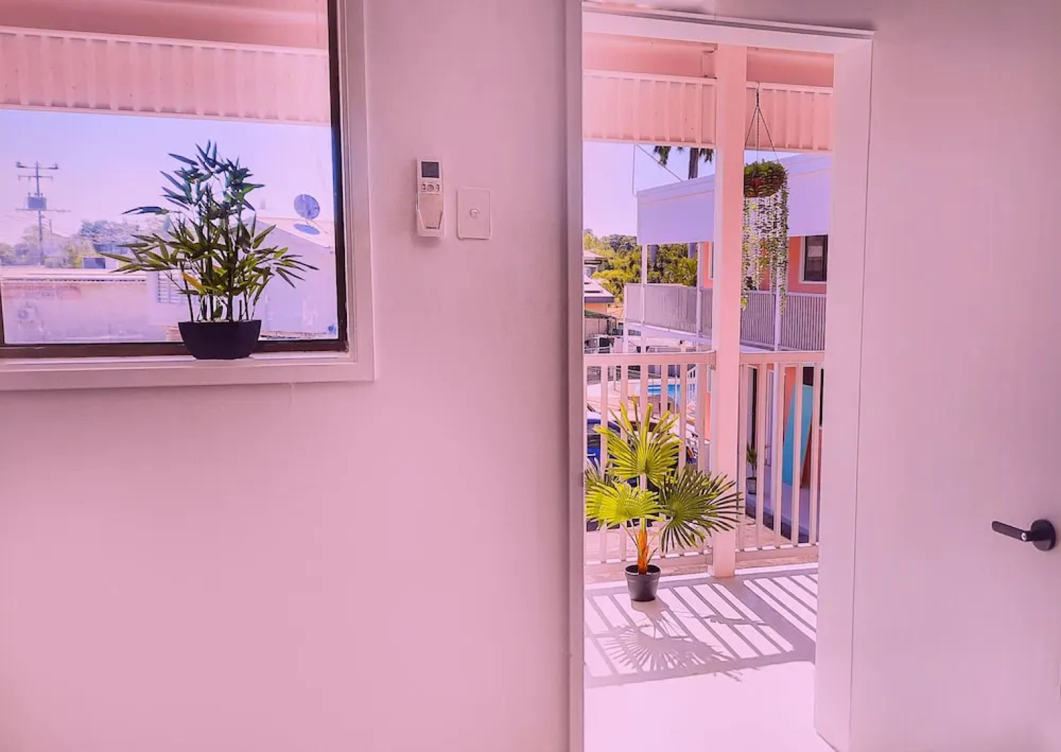 Palm Court Budget Motel Hostel/Backpackers