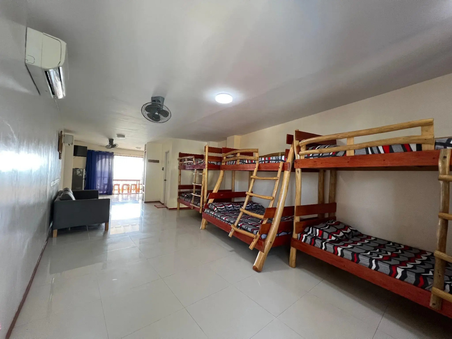 Squares Beachside Apartments