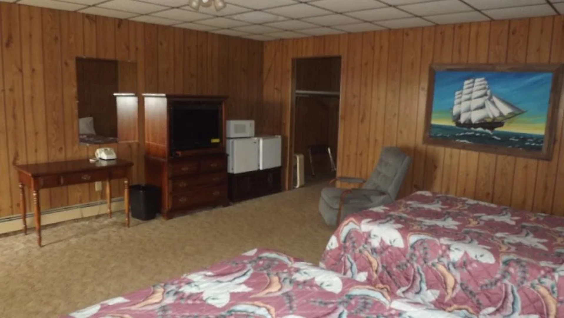 Lakeview Motel
