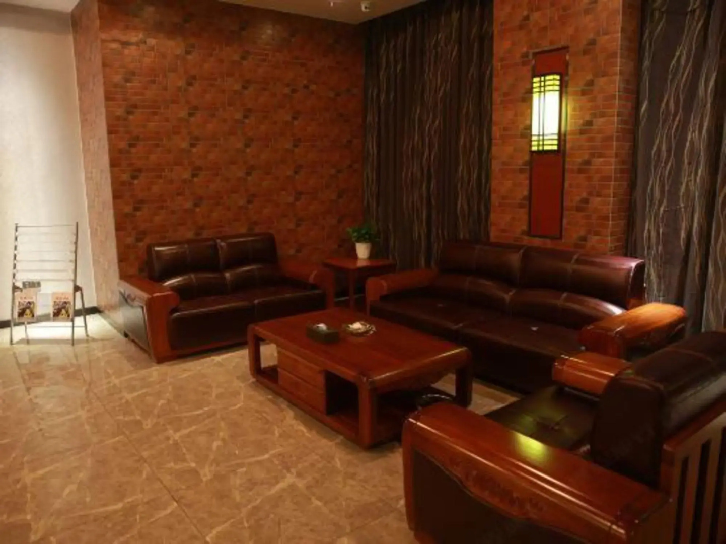 Qitai TianYi Hotel