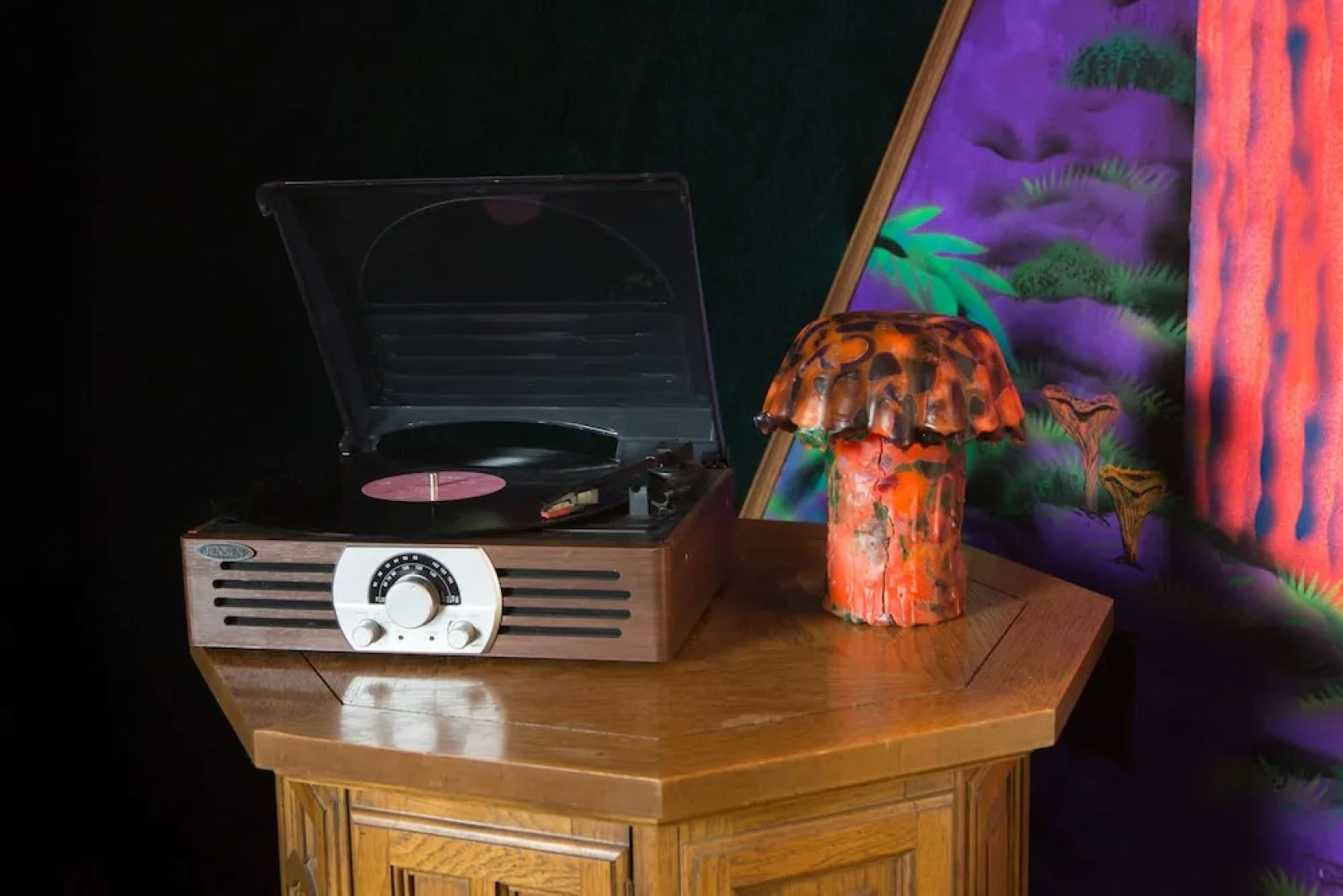 Hicksville Pines Chalets & Motel