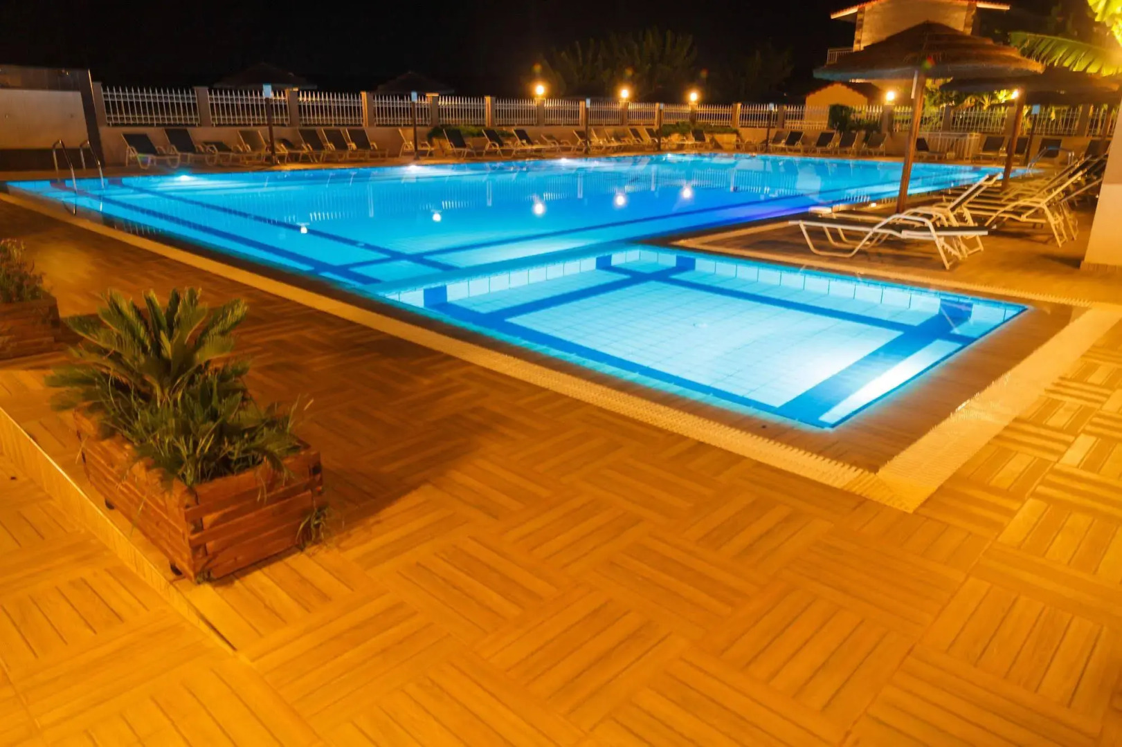 Ionion Beach Apartment Hotel