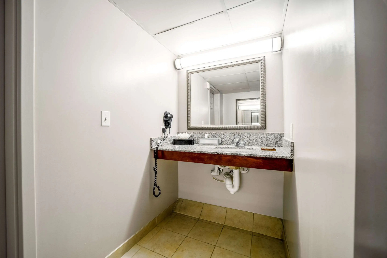 Country Inn & Suites by Radisson, Ontario at Ontario Mills, CA