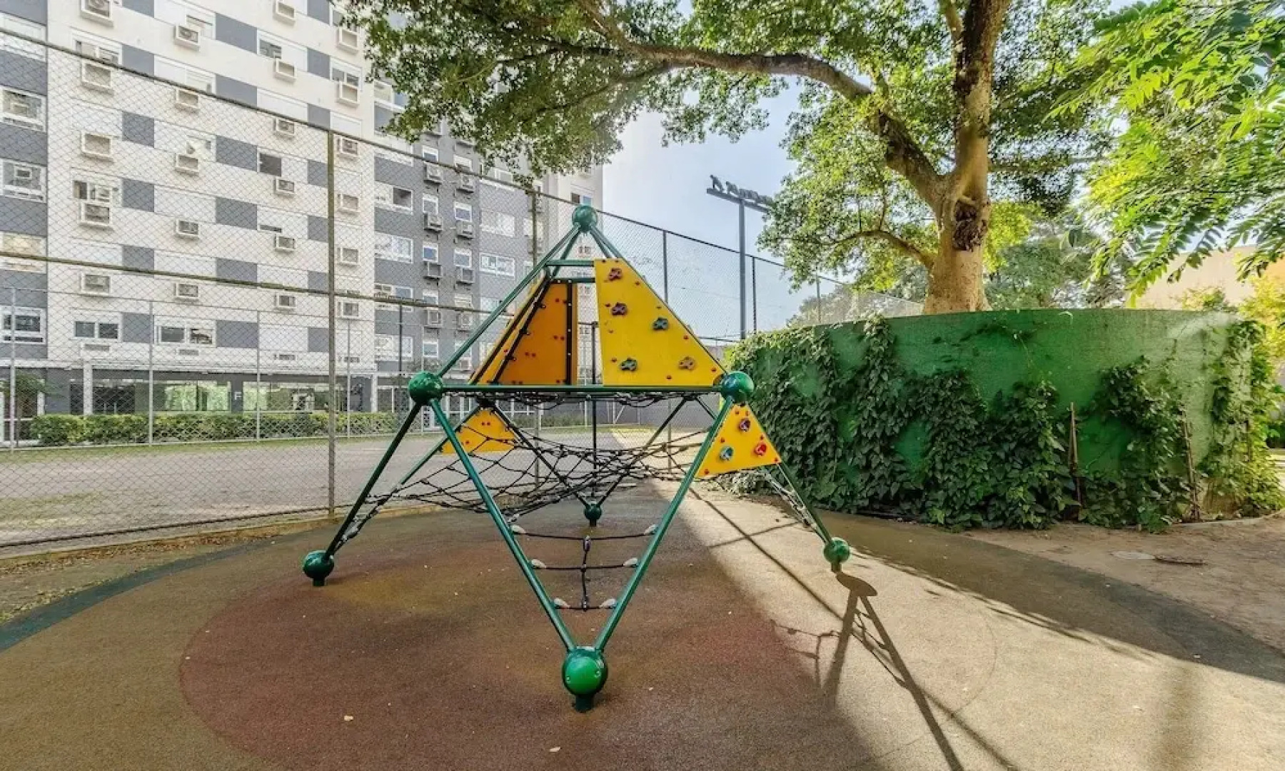 Beautiful Apartment With Barbecue in PoA - Gpl1305