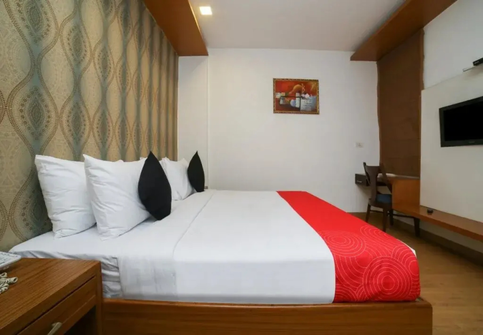 Hotel Tushar Elegant by OYO Rooms