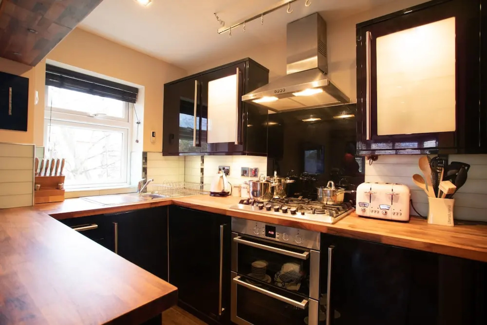 Rest And Recharge Ashton Lodge 2Bed Sleep4