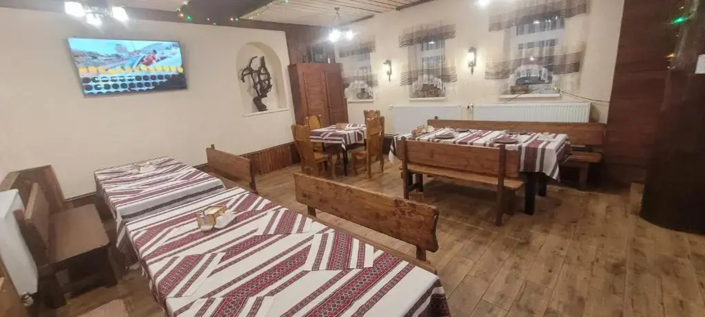 Готель RIVER HILL