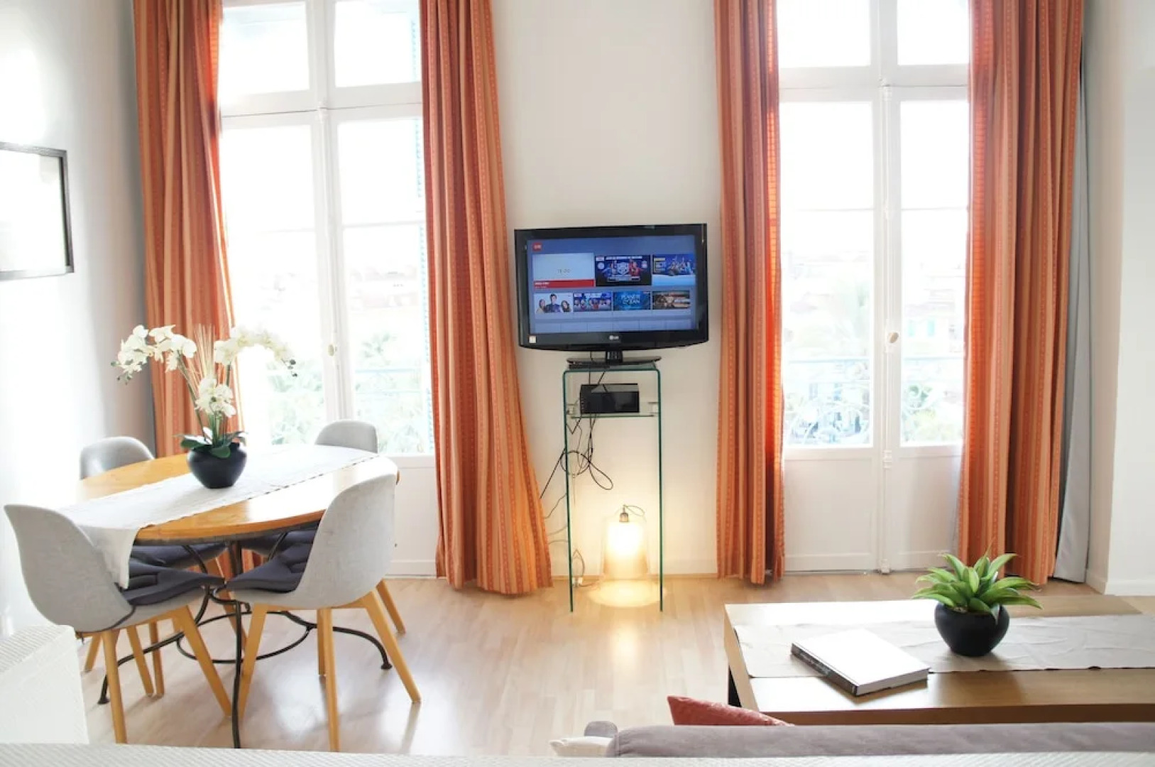 L'Orient Palace 1 Apartment