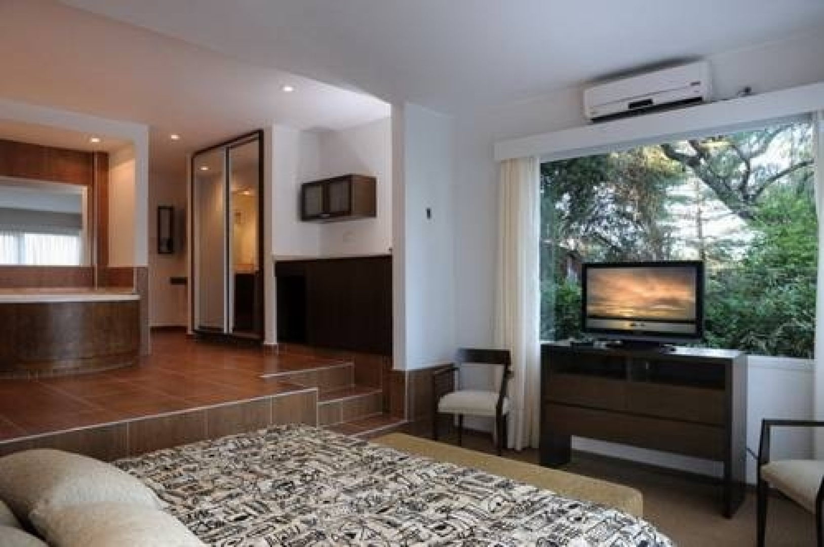 Lake Buenavista Resort