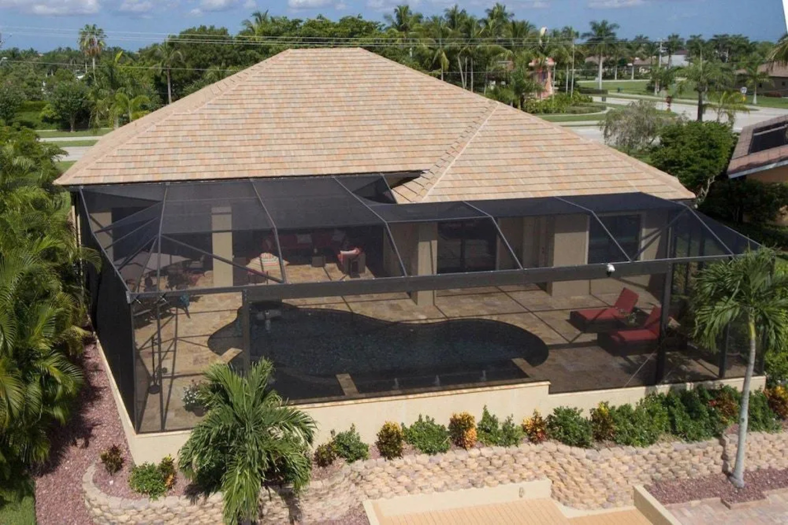 House Sunshine by Vacationhit