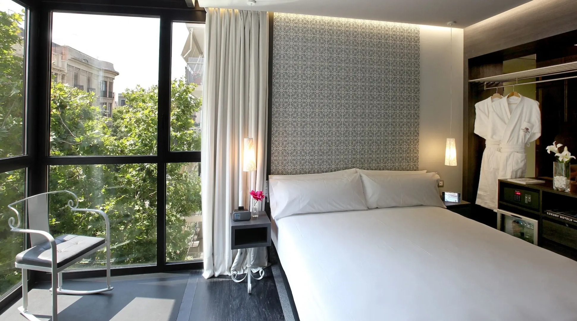 Отель Axel TWO Barcelona - Adults Only