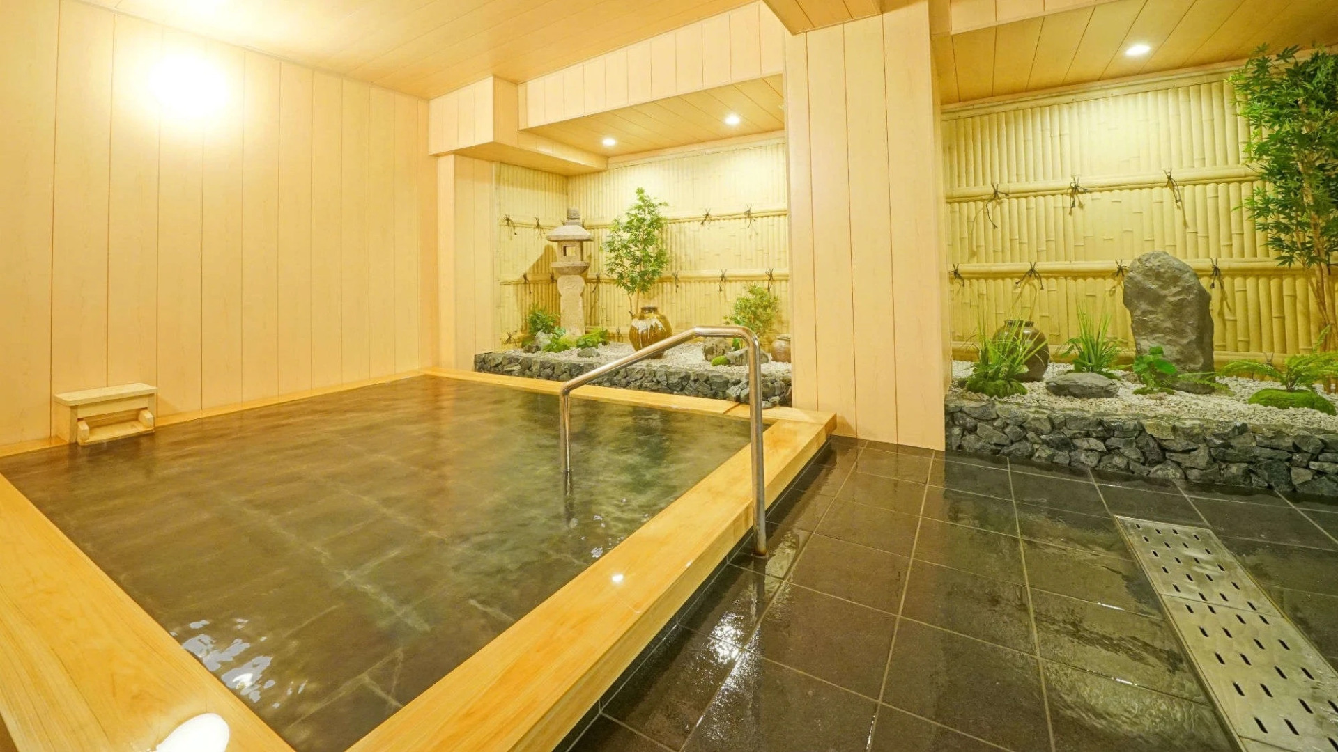 Seven Seas Hotel Ito