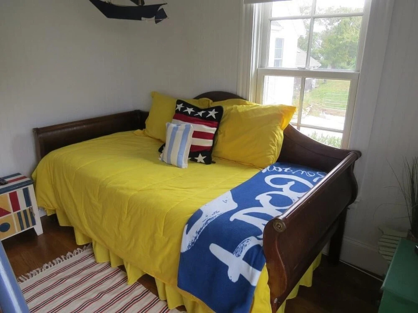 411 Stage Harbor Road - Six Bedroom House