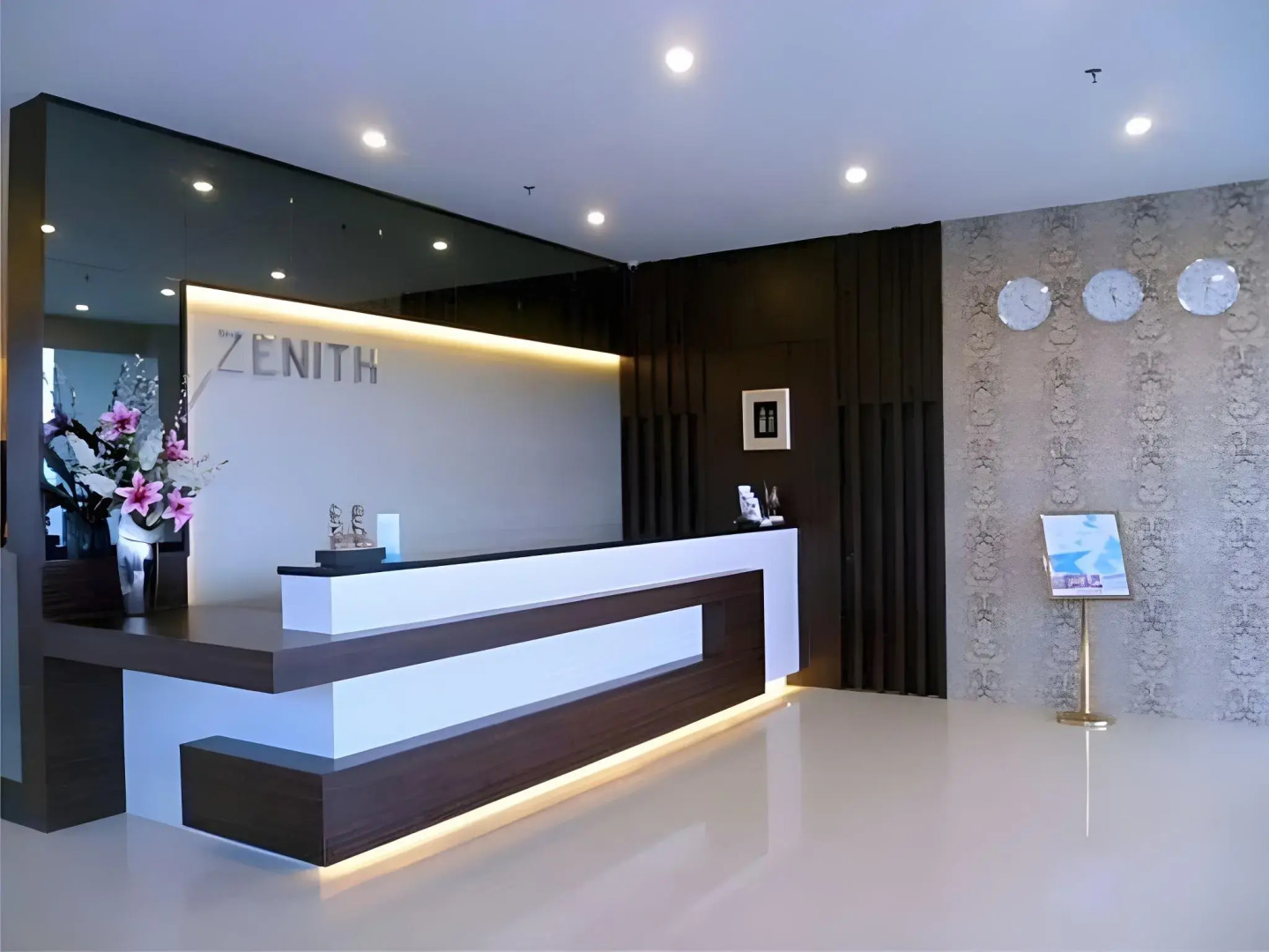 Zenith Hotel