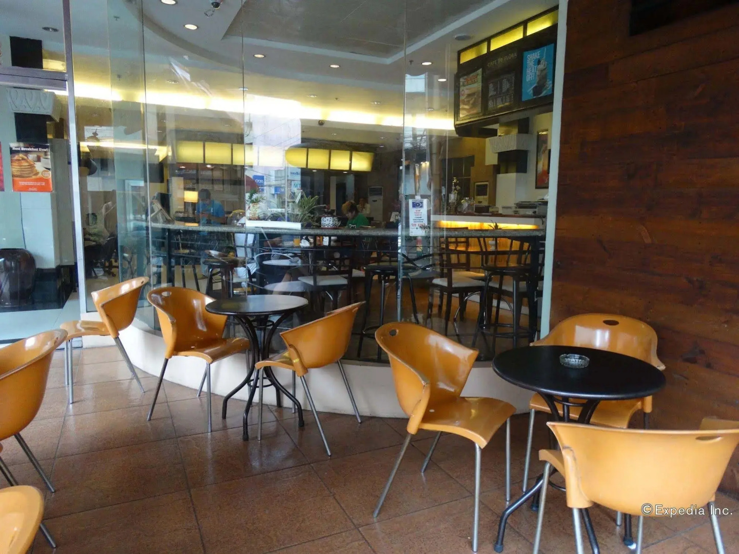 Majestic Hotel (formerly Octagon Mansion Hotel)