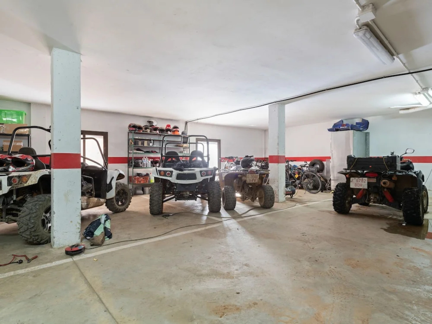 Contemporary Apartment in Gudar With Fireplace