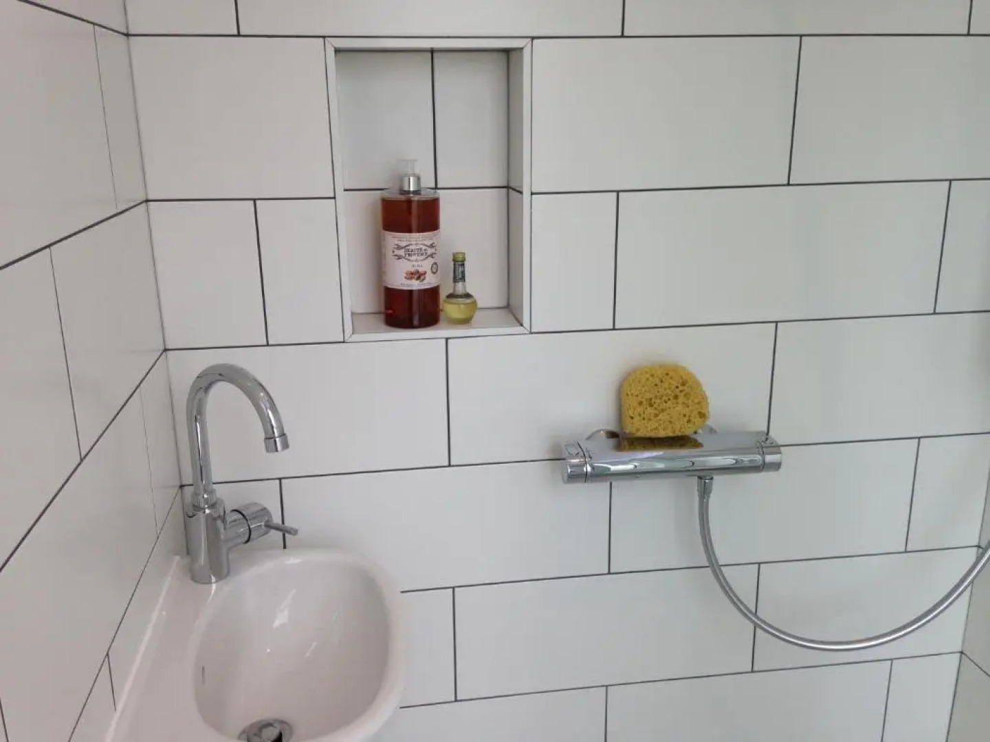 Large Sunny King-Size En-Suite