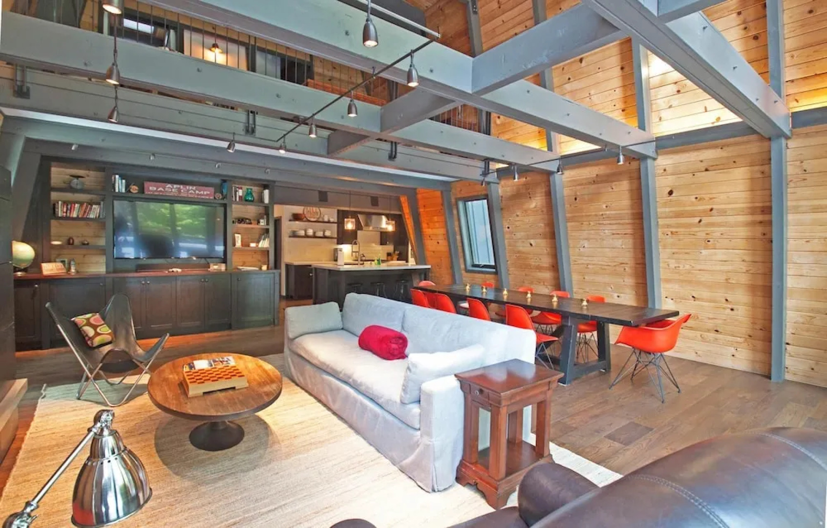 Aplin Base Camp House 3 Bedrooms 2.5 Bathrooms Home