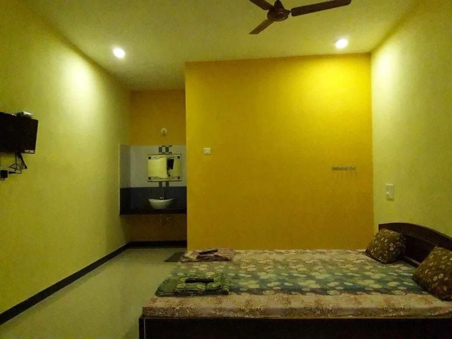 Aashirwad Paying Guest House