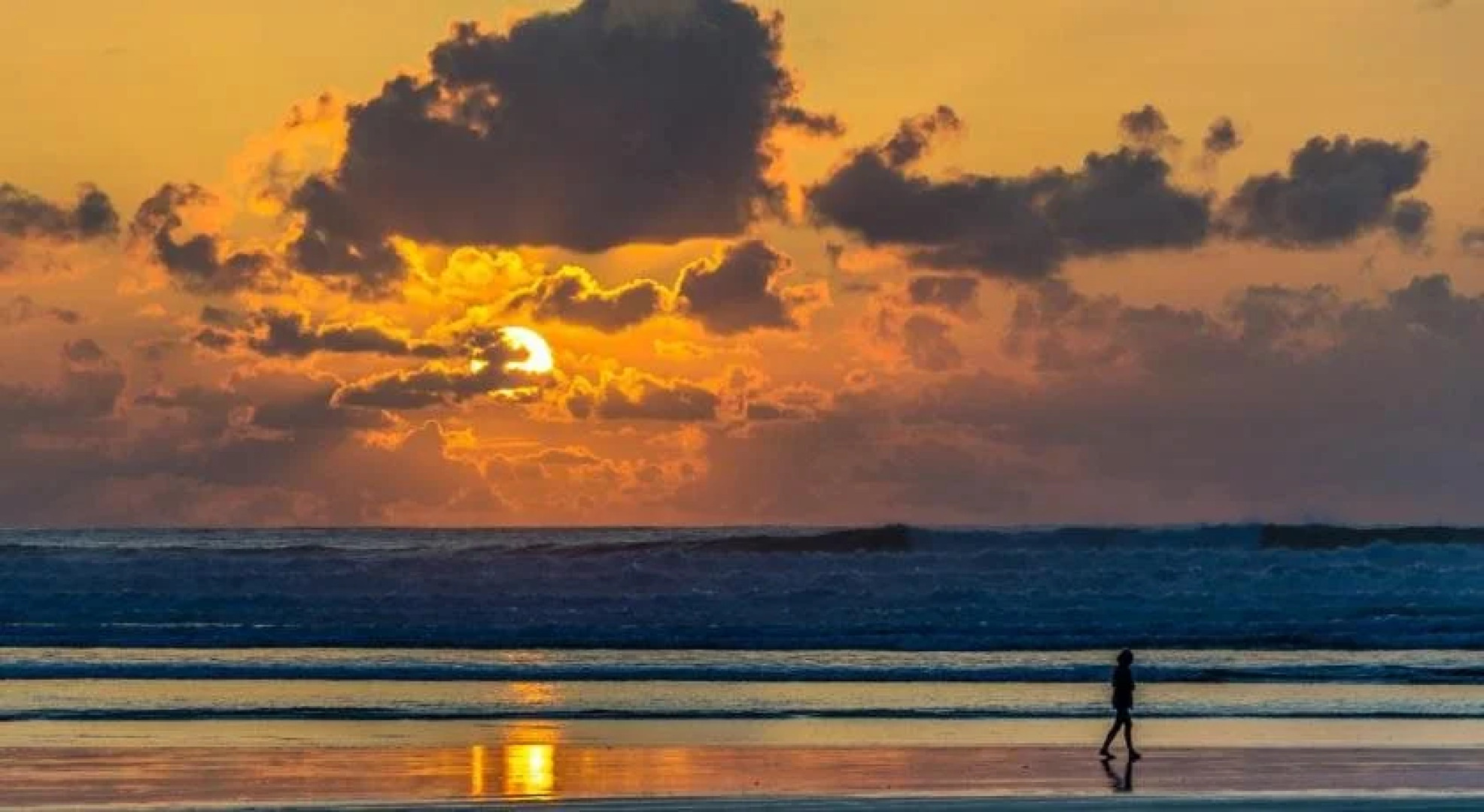 Rivertide Suites Hotel