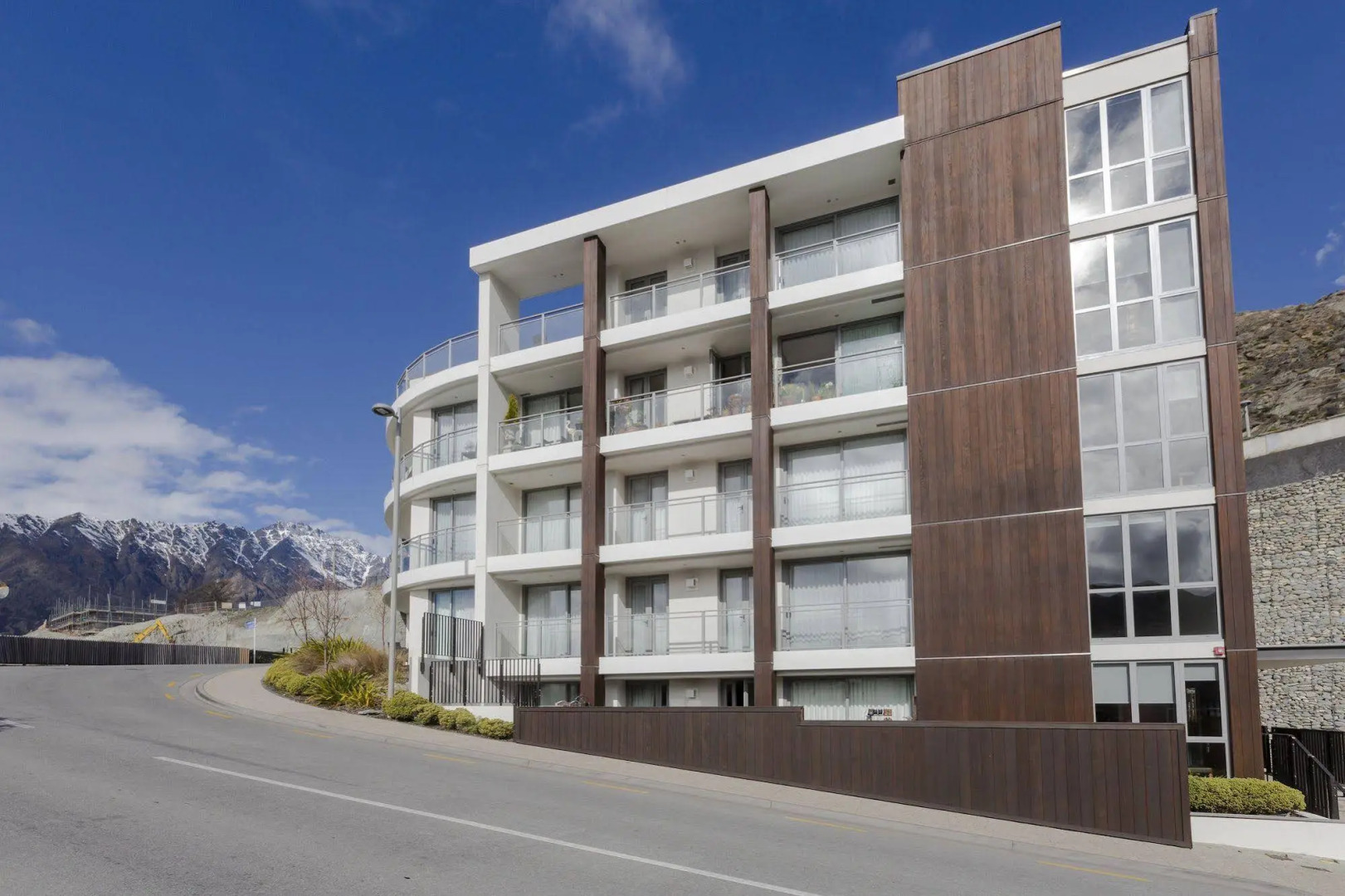 Queenstown Village Apartments