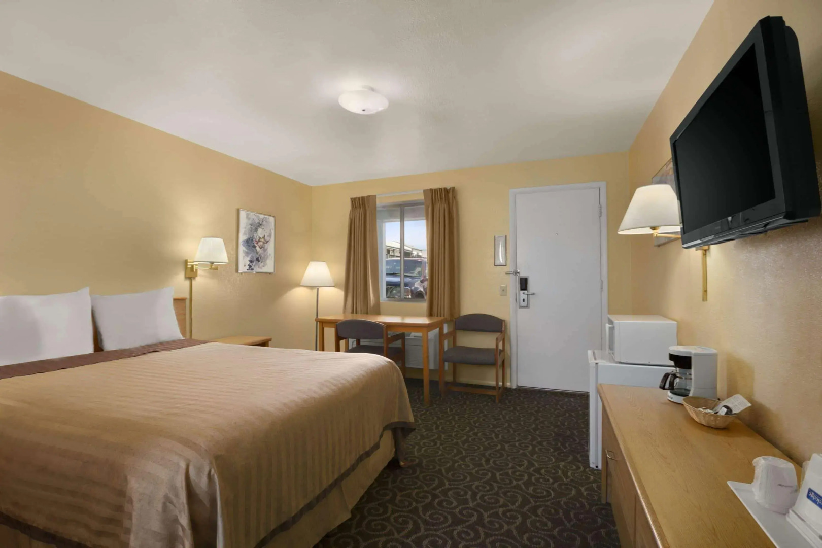 Travelodge by Wyndham Wenatchee