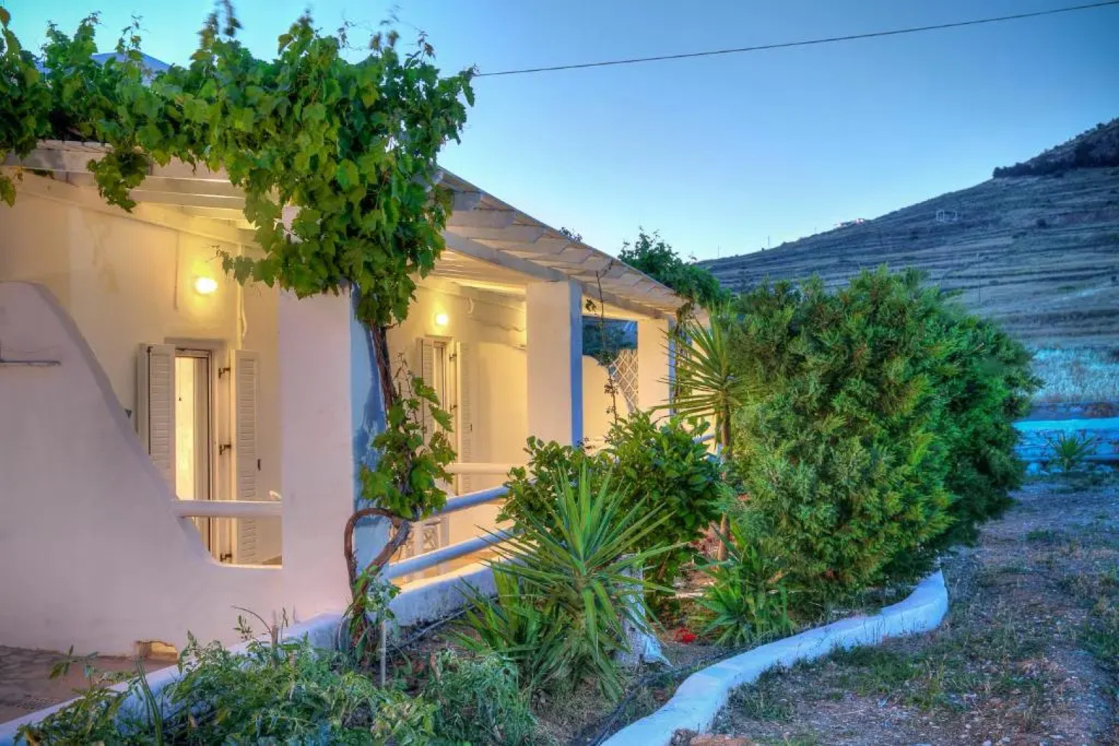 Paros Rita Studios