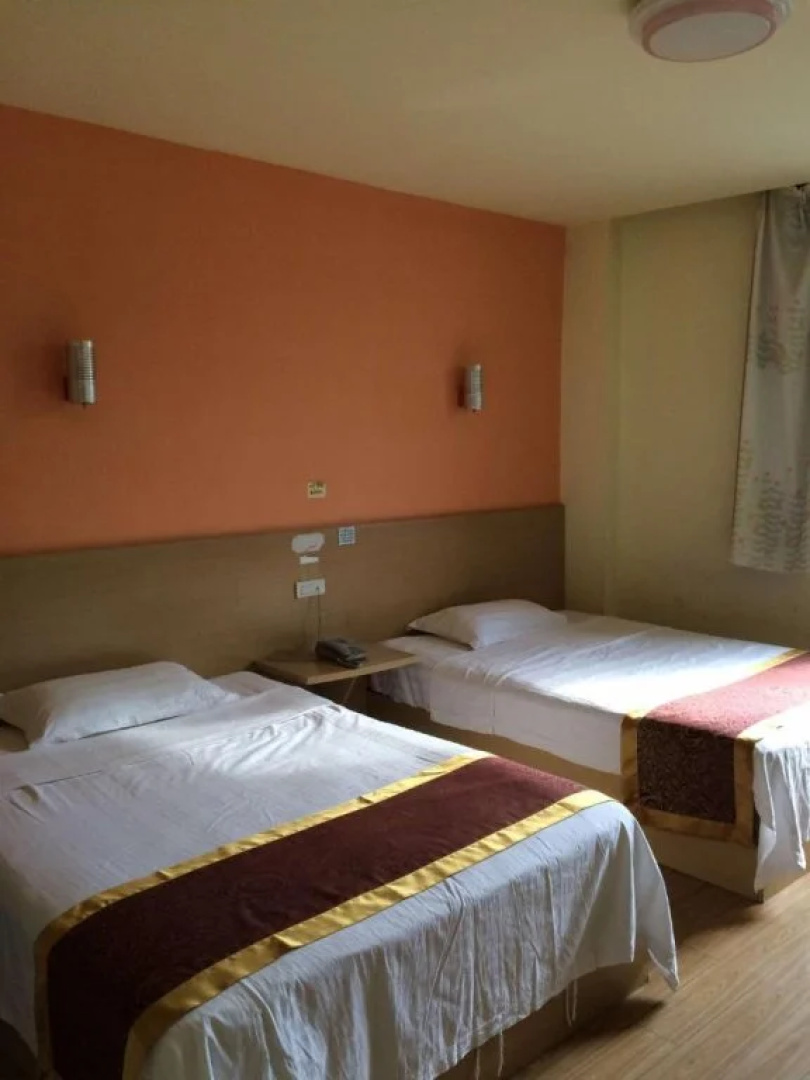 Enshi Fast 8 Business Inn