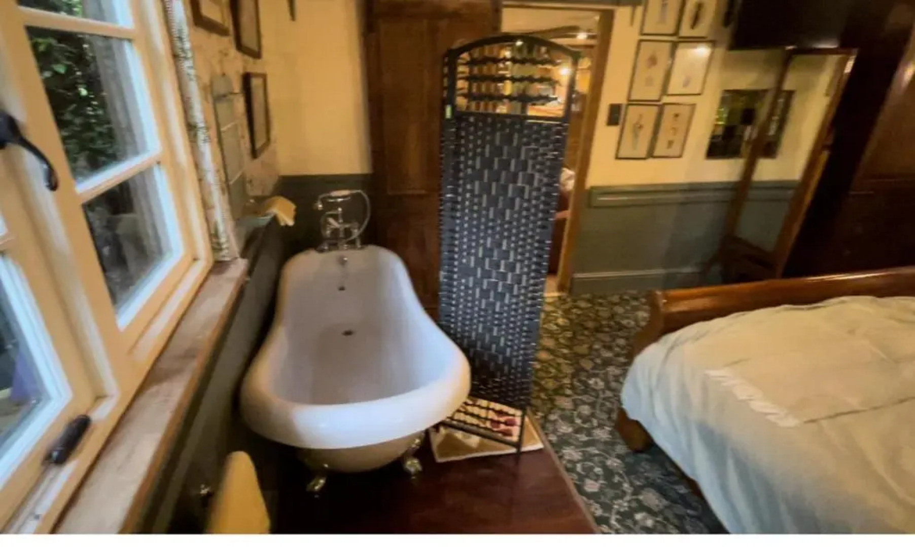 Remarkable Boultons Barn With hot tub