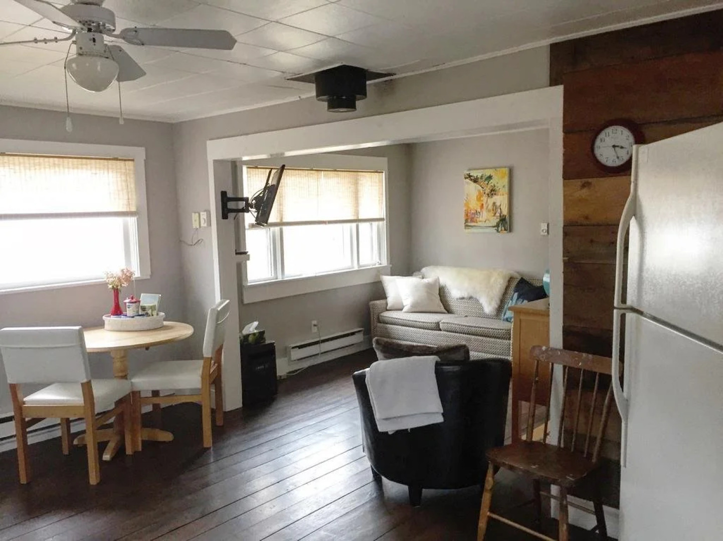 Far Far Away Guesthouse