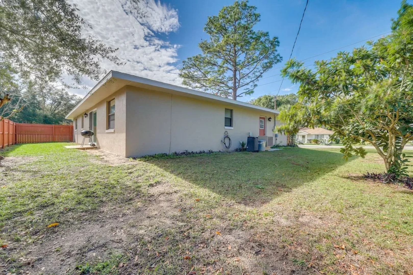 Home w/ Patio & Grill: 2 Mi to Rainbow Springs!
