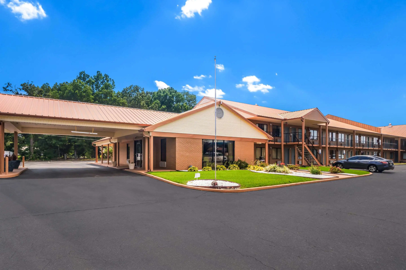 Quality Inn & Suites Corinth West