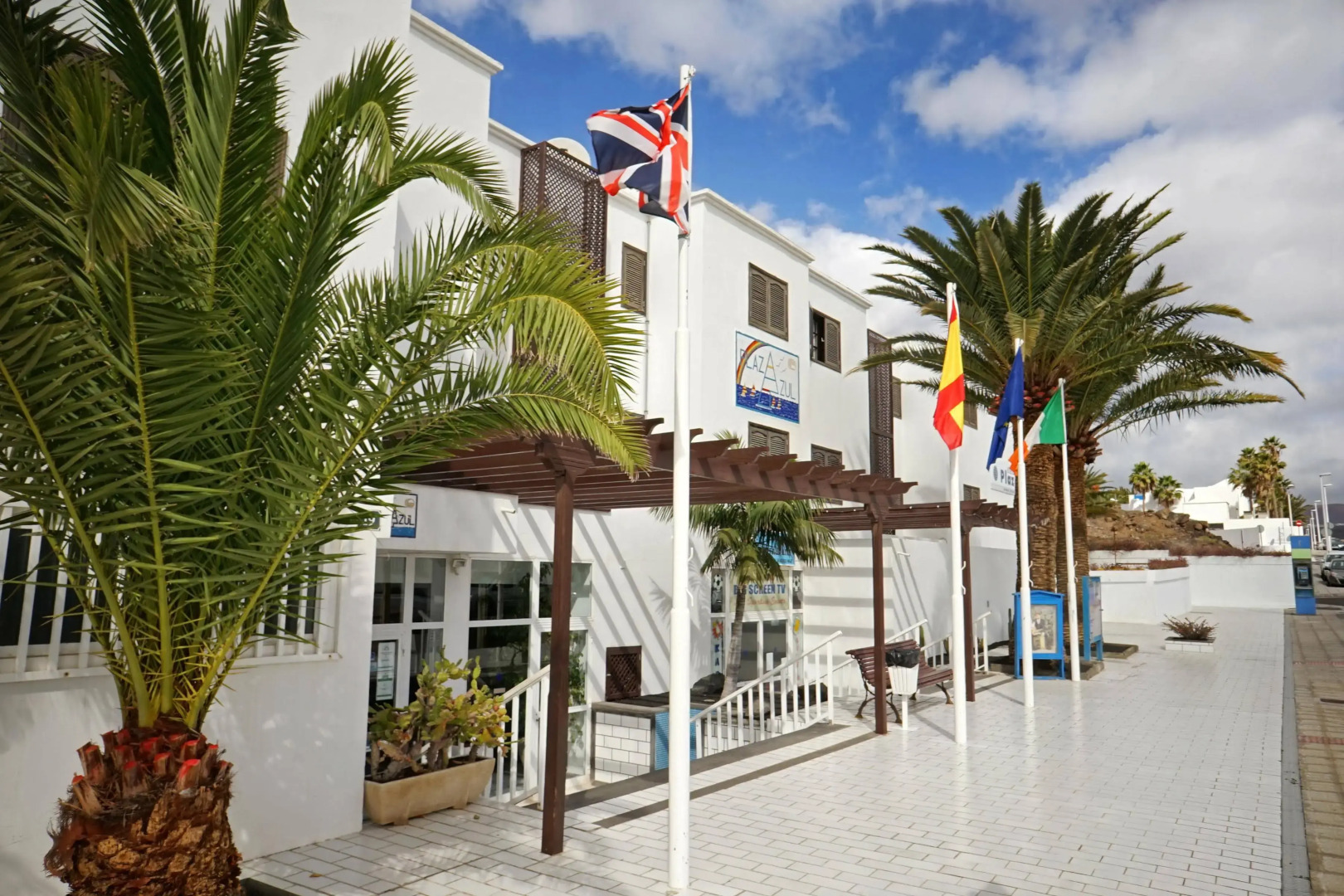 Apartamentos Plaza Azul