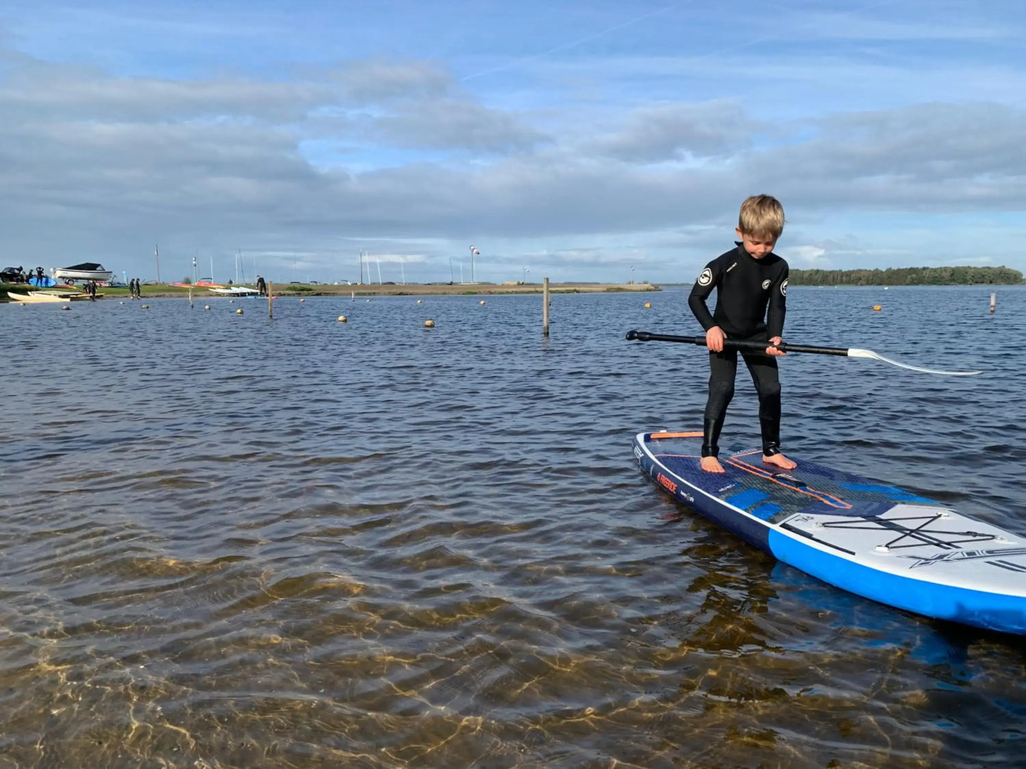 GREEN VILLA - Nachhaltiger Urlaub am Veluwemeer - großer Garten - Dachterrasse mit Meerblick - bis 2 Hunde inklusive