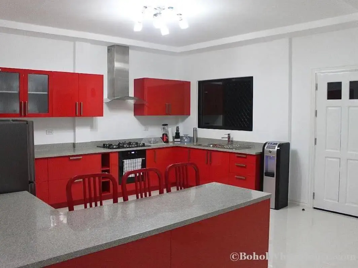 Bohol White House Bed & Breakfast