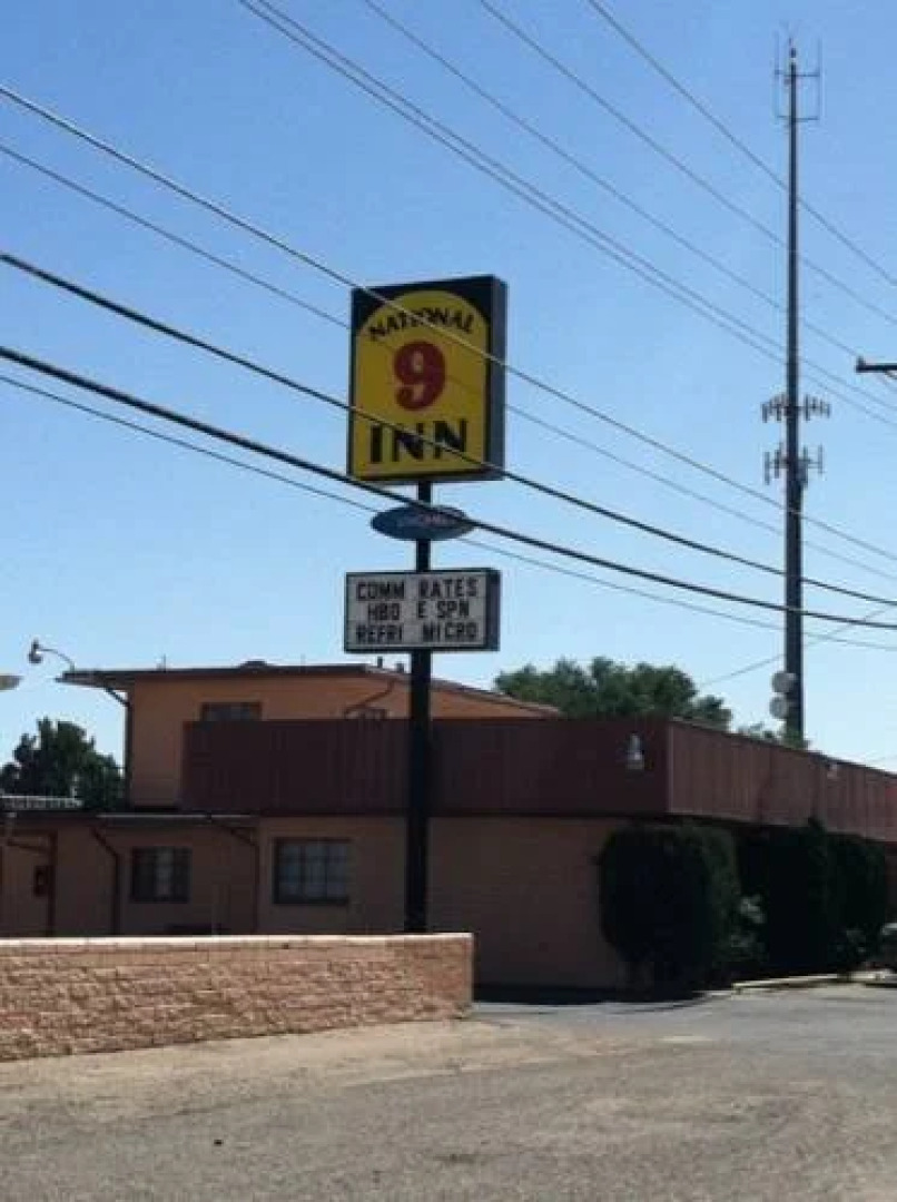 National 9 Inn Farmington