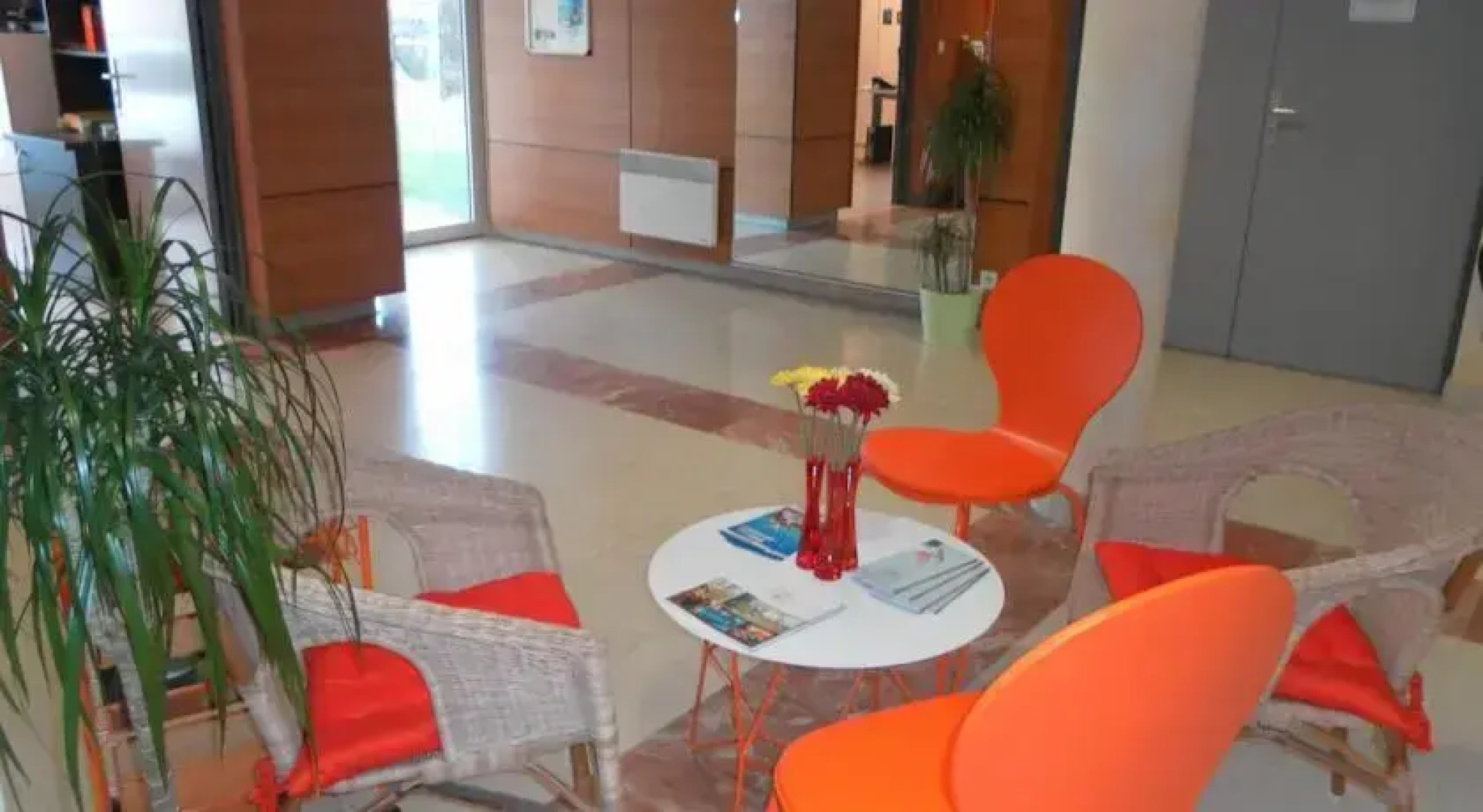 Park & Suites Confort Saint Priest en Jarez