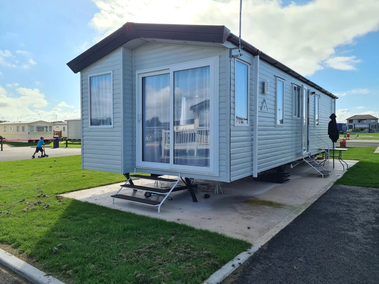 Stunning Platinum Caravan in Rhyl 2 Mins to Beach
