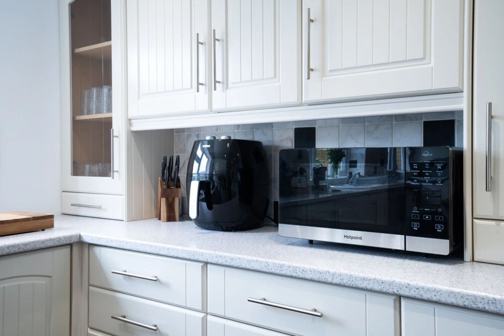 Norfolk Luxe Beach House Sleeps 8 Dog Friendly