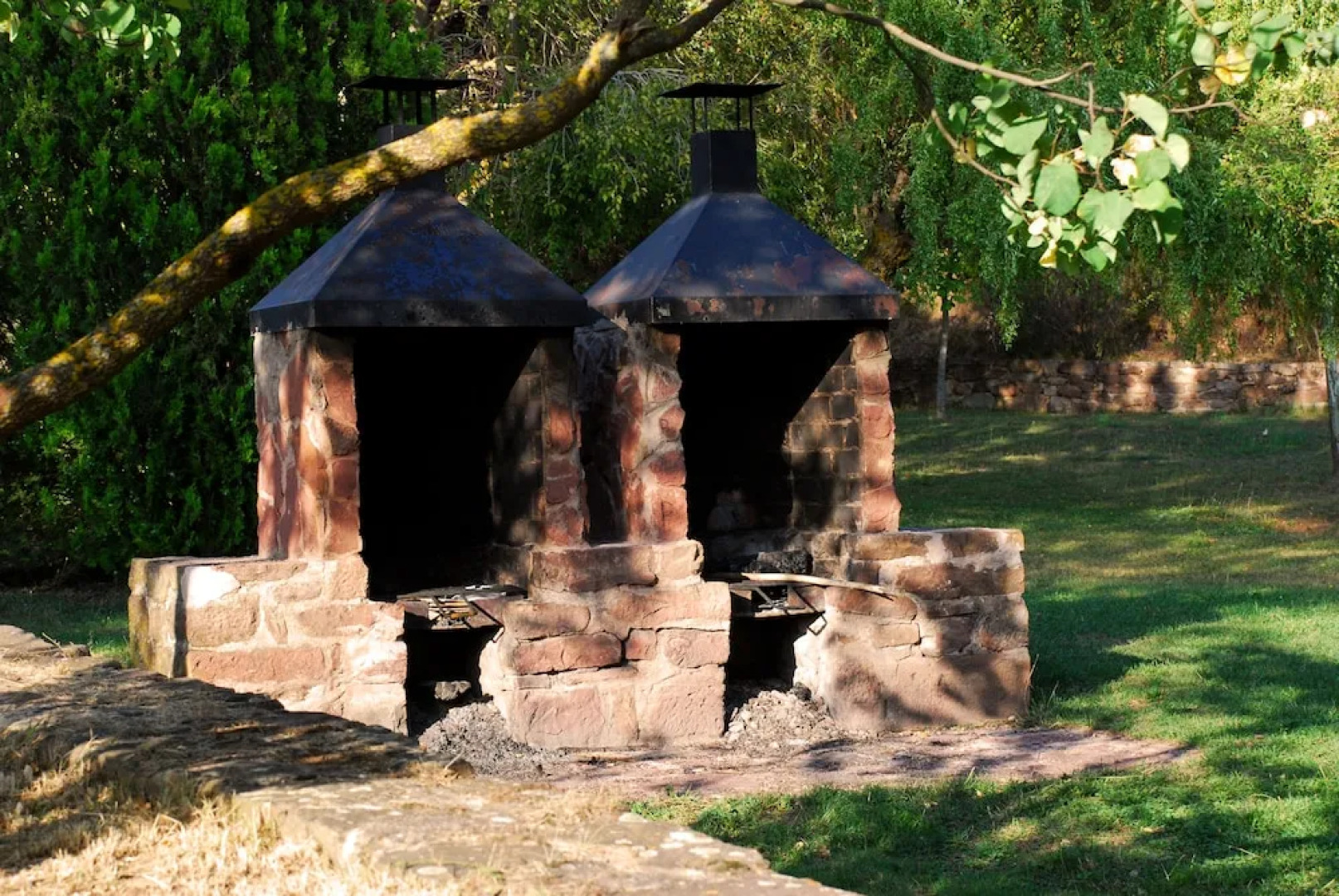 Rural House "casa Fresneda",rustic Lodging With Calm and Charm